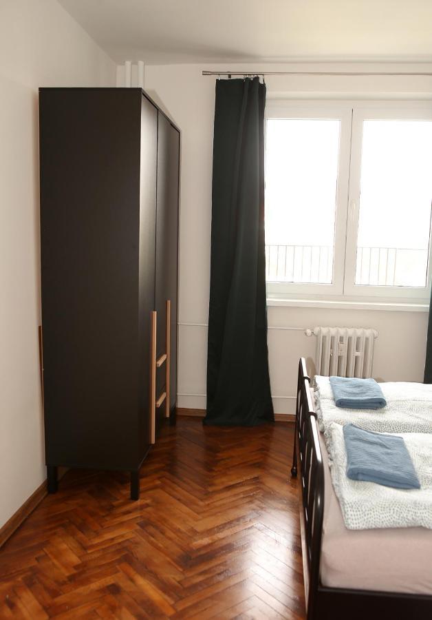 New Colorful Apartment With Big Balcony Bratislava Exterior foto